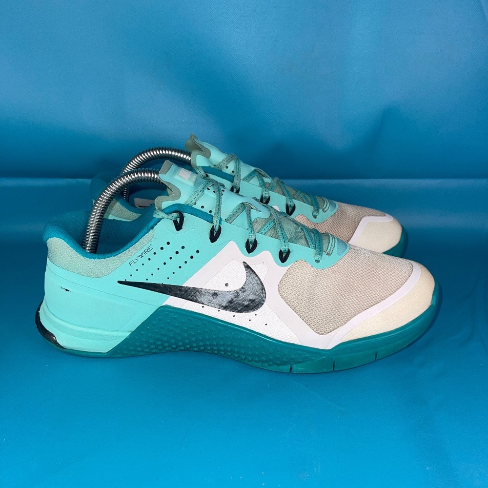 Nike Metcon 2 Flywire White Blue Training Shoes Women's 9 821913-101
